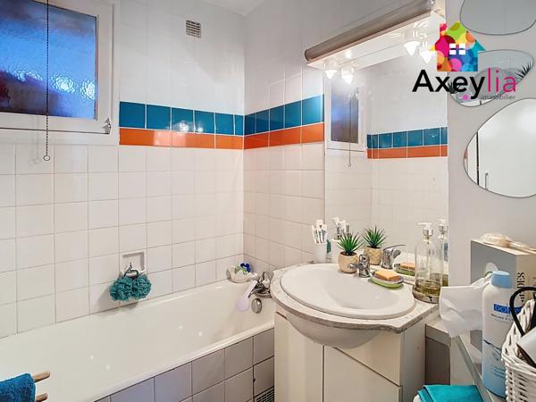 Roanne (42300) A VENDRE- ROANNE PROCHE PISCINE-APPARTEMENT T3 AVEC BALCON