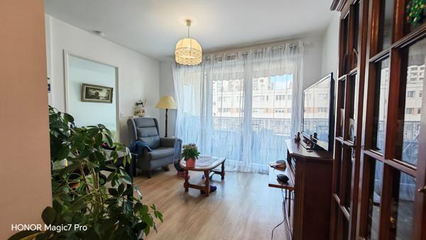 À vendre : Appartement 2 pièces au coeur de Saint-Priest