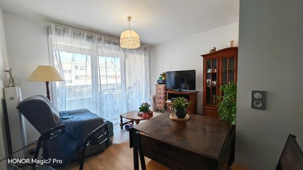 À vendre : Appartement 2 pièces au coeur de Saint-Priest