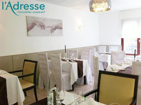 Mur et fond restaurant 250 m² + appartement 4 pièces