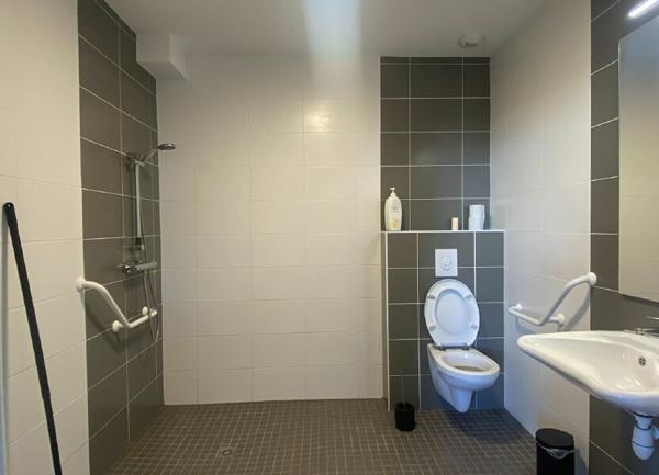 Maison à vendre    8 pièces •  Biscarrosse