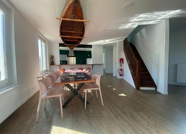 Maison à vendre    8 pièces •  Biscarrosse