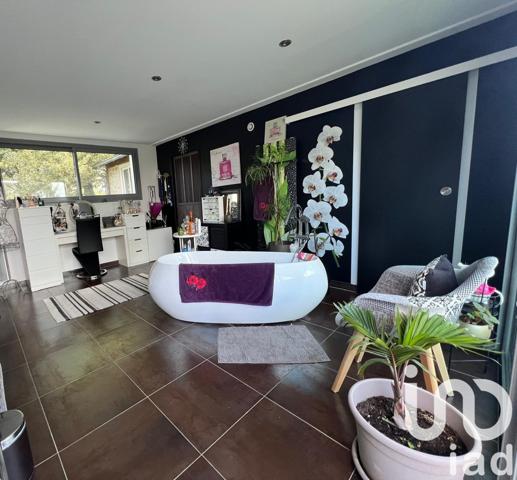 Maison 5 pièces de 162 m² à Mettray (37390)