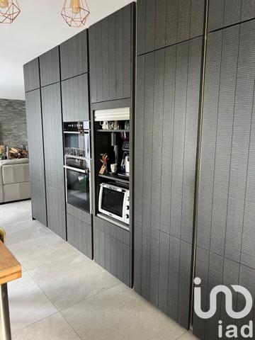 Maison 5 pièces de 162 m² à Mettray (37390)