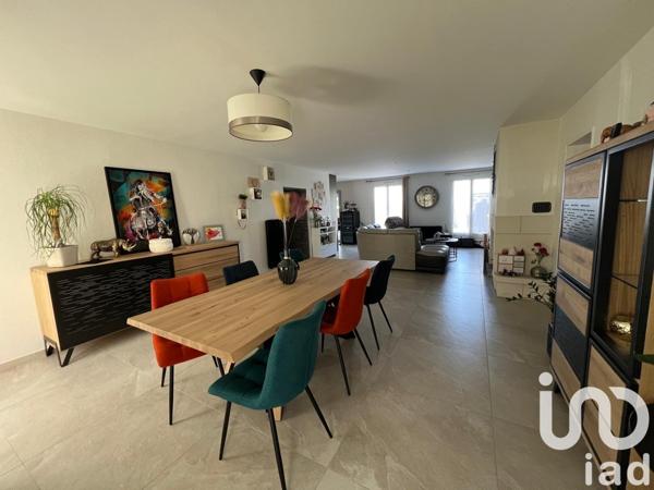 Maison 5 pièces de 162 m² à Mettray (37390)