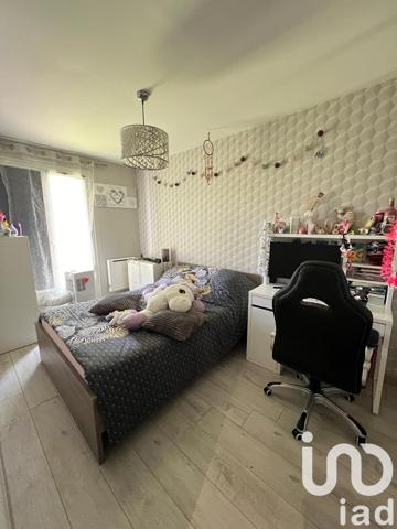 Maison 5 pièces de 162 m² à Mettray (37390)