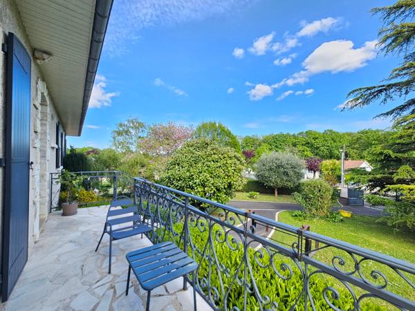 Maison à vendre La Couronne 7 pièce(s) 170 m2