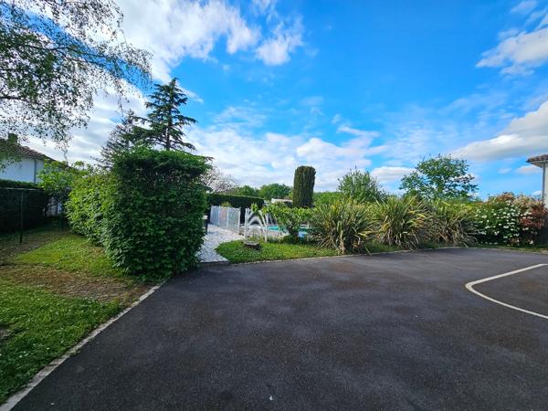 Maison à vendre La Couronne 7 pièce(s) 170 m2