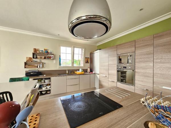 Maison à vendre La Couronne 7 pièce(s) 170 m2