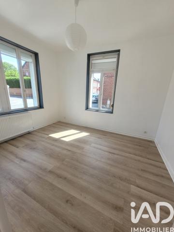 Location maison 3 pièces 65 m² Guise
