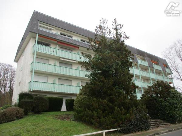 DEUX PIECES - CAVE et GARAGE