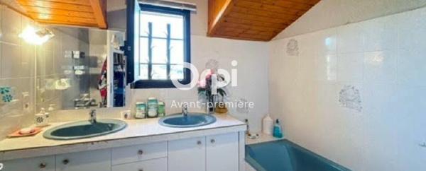 Maison à vendre    5 pièces •  Boulazac