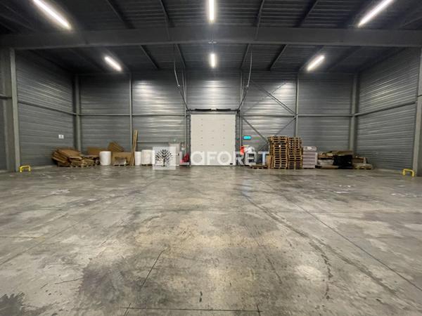 Achat local commercial près de COGNAC - 1265 m² - 1 560 000 €