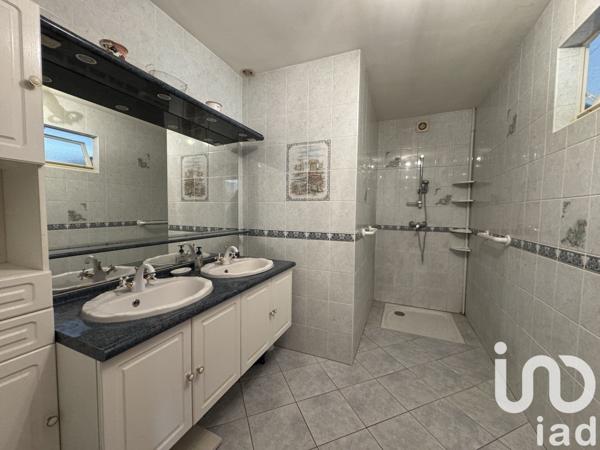 Maison à vendre 7 pièces 195 m² Guerstling