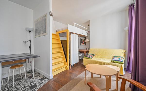 Appartement à vendre    1 pièce • 25 m2 Paris 20