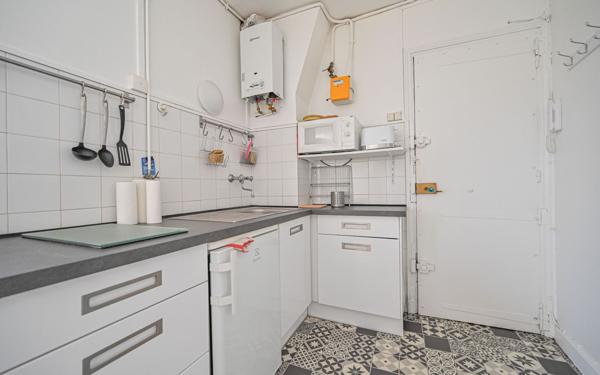 Appartement à vendre    1 pièce • 25 m2 Paris 20