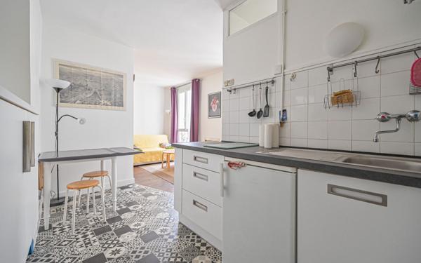 Appartement à vendre    1 pièce • 25 m2 Paris 20