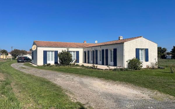 Maison à vendre    5 pièces •  Saint-Pierre-d'Oléron