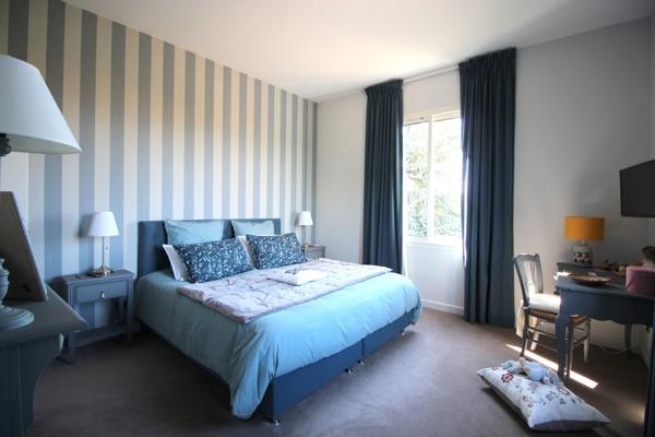 Magny-en-Vexin (95420) Cergy à 10 minutes, maison d'exeption 550m² sur terrain de 5770 m² piscine