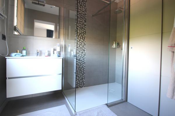 Magny-en-Vexin (95420) Cergy à 10 minutes, maison d'exeption 550m² sur terrain de 5770 m² piscine