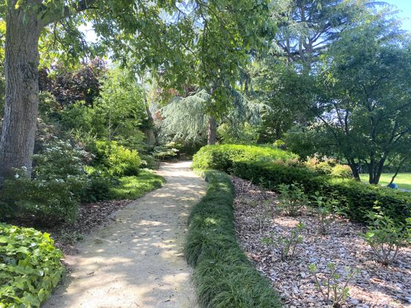 Magny-en-Vexin (95420) Cergy à 10 minutes, maison d'exeption 550m² sur terrain de 5770 m² piscine