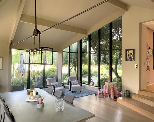 Magny-en-Vexin (95420) Cergy à 10 minutes, maison d'exeption 550m² sur terrain de 5770 m² piscine