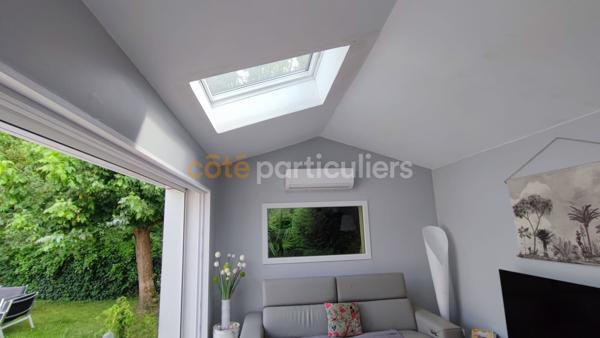 Vente
                Maison98 m² - 5 Pièces -
                    ROYAN (17200)