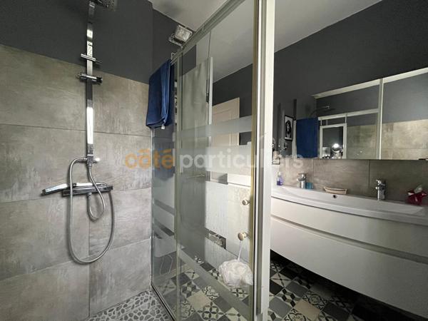 Vente
                Maison98 m² - 5 Pièces -
                    ROYAN (17200)