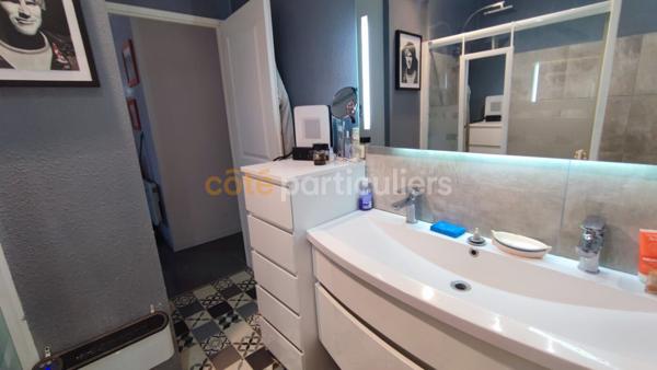 Vente
                Maison98 m² - 5 Pièces -
                    ROYAN (17200)