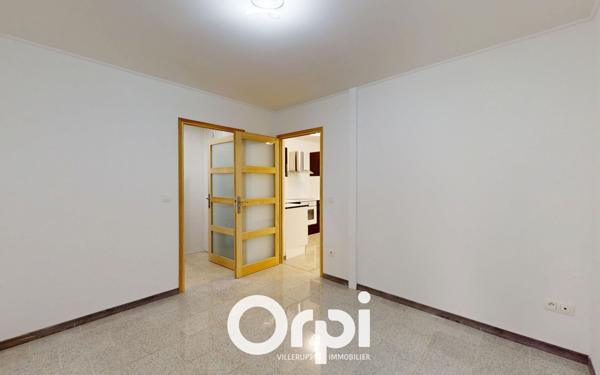 Appartement à vendre    2 pièces • 45 m2 Mont-Saint-Martin