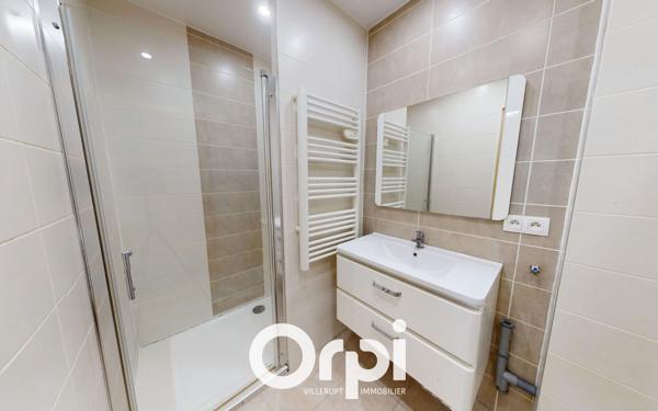 Appartement à vendre    2 pièces • 45 m2 Mont-Saint-Martin