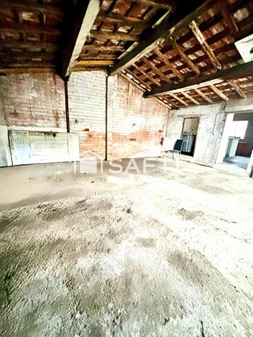 Dépendance de 75m2 avec 80m2 de jardin à rénover