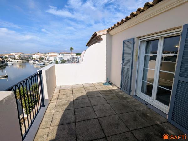 Marina triplex avec amarrage privé, terrasse et solarium