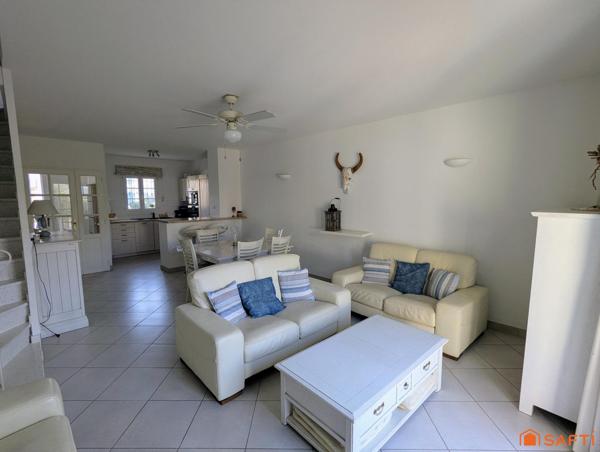 Marina triplex avec amarrage privé, terrasse et solarium