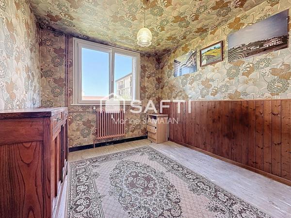 Grand T3 de 74 m2 à rénover (ancien T4) - balcon