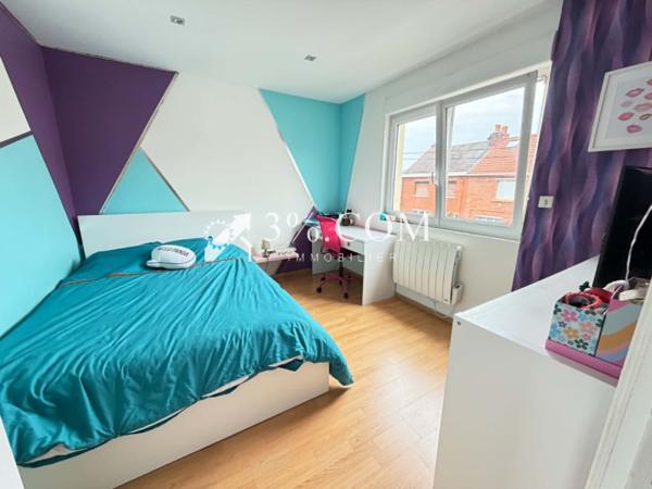 Maison 5 pièce(s) 4 chambre(s) 113 m²
