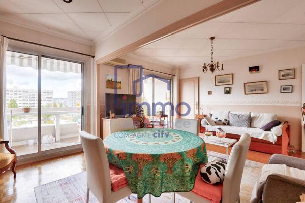 Grand appartement 3 pièces avec garage