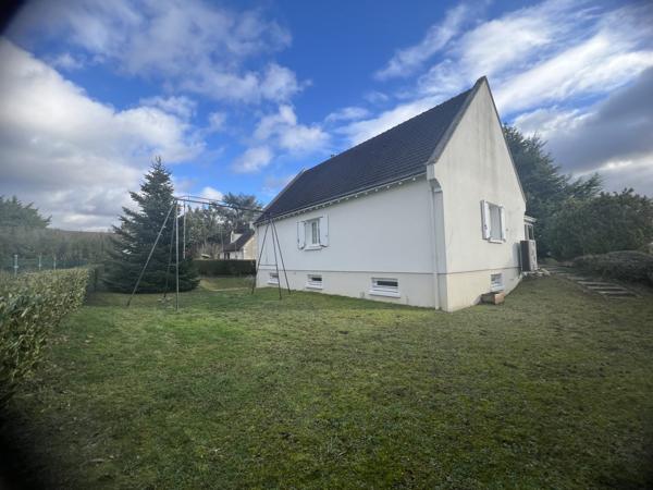 À vendre - Maison individuelle, 6 pièces située à Saint-Cyr-sur-Loire (37540)