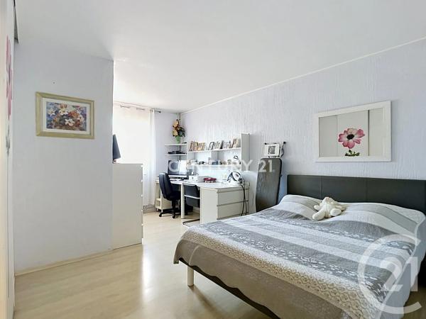 Maison à vendre  6 pièces - 169,28 m 2   CARNOUX EN PROVENCE  - 13