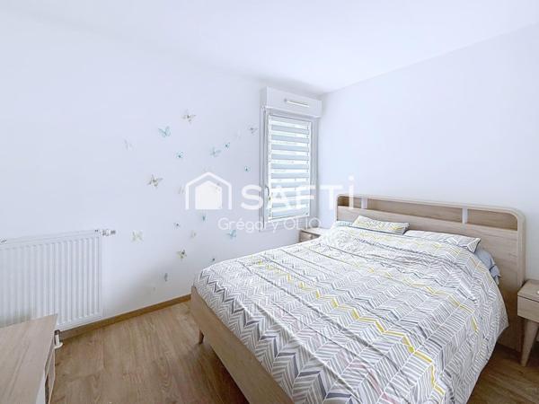 À 700 mètres  de la mer avec une place de parking privative