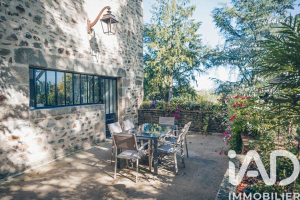 Maison à vendre 12 pièces 328 m² Mayenne