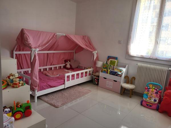 Appartement T4 de 88 m² avec garage - cave, balcon et loggias
