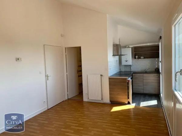 Appartement à louer 1 pièce 30.82m² Niort (79000)