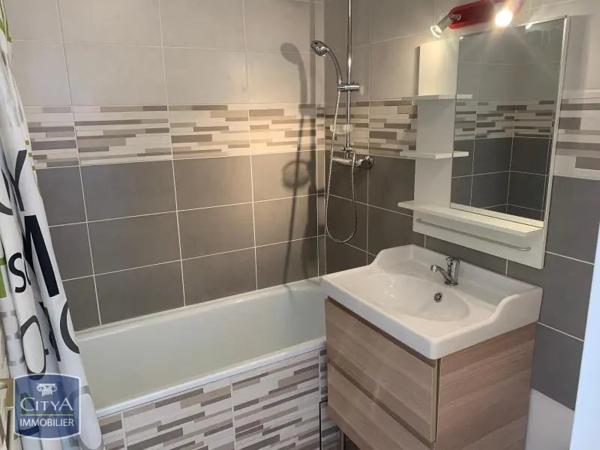 Appartement à louer 1 pièce 30.82m² Niort (79000)