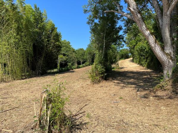Terrain  635 m²  635 m²