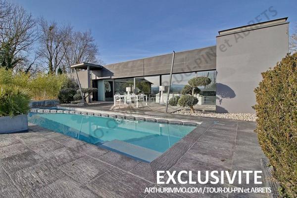 Vente Villa 6 pièces 222 m2 à La Tour-du-Pin