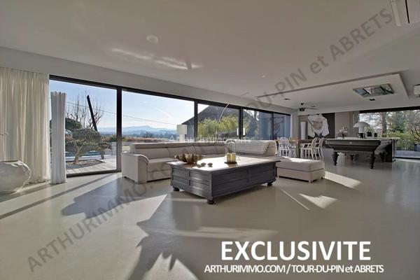 Vente Villa 6 pièces 222 m2 à La Tour-du-Pin