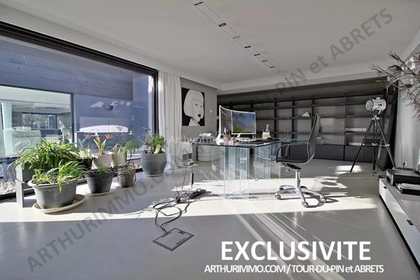 Vente Villa 6 pièces 222 m2 à La Tour-du-Pin