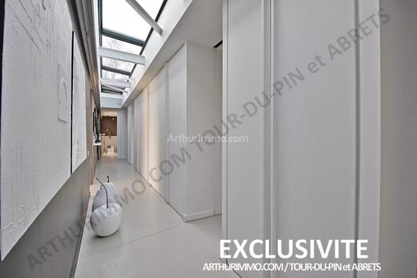 Vente Villa 6 pièces 222 m2 à La Tour-du-Pin