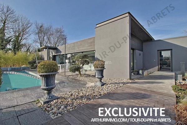 Vente Villa 6 pièces 222 m2 à La Tour-du-Pin